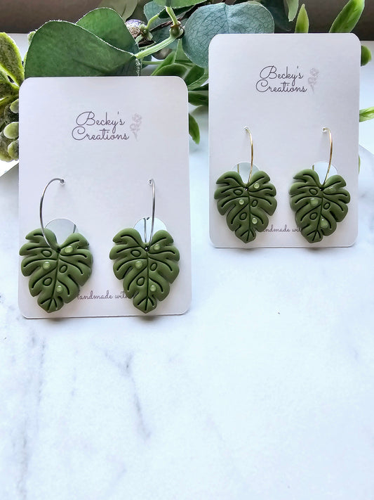 Monstera leaf earrings