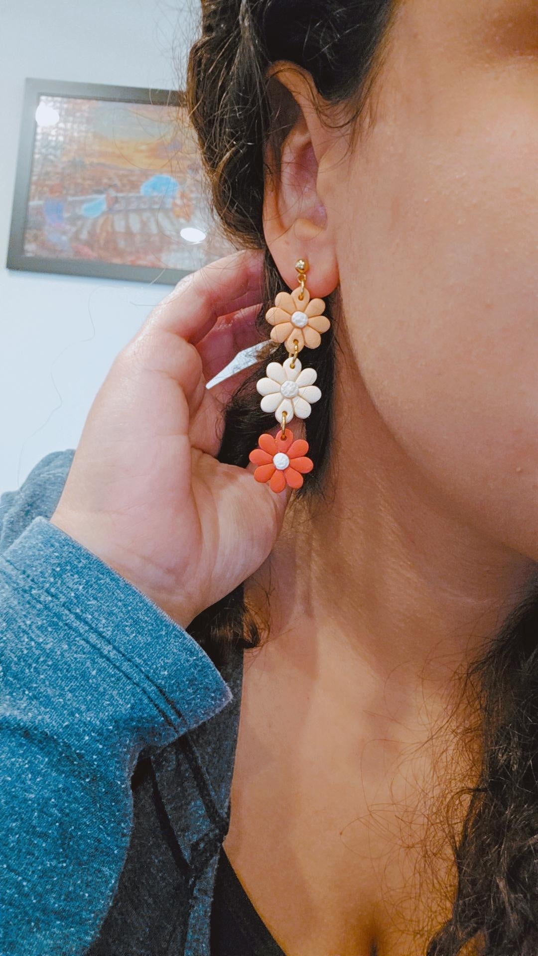 Flower drop earrings
