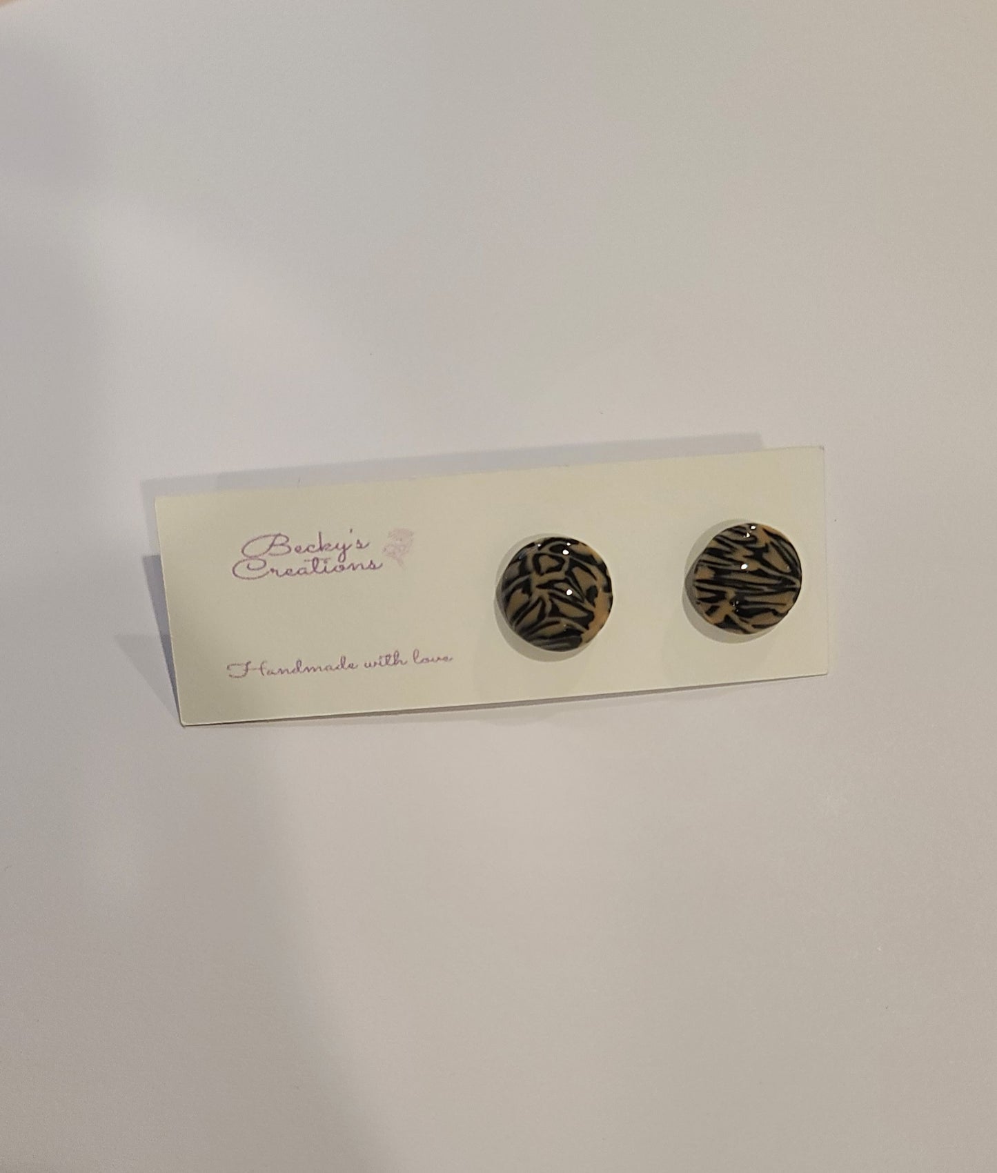 Circle stud earring in different designs