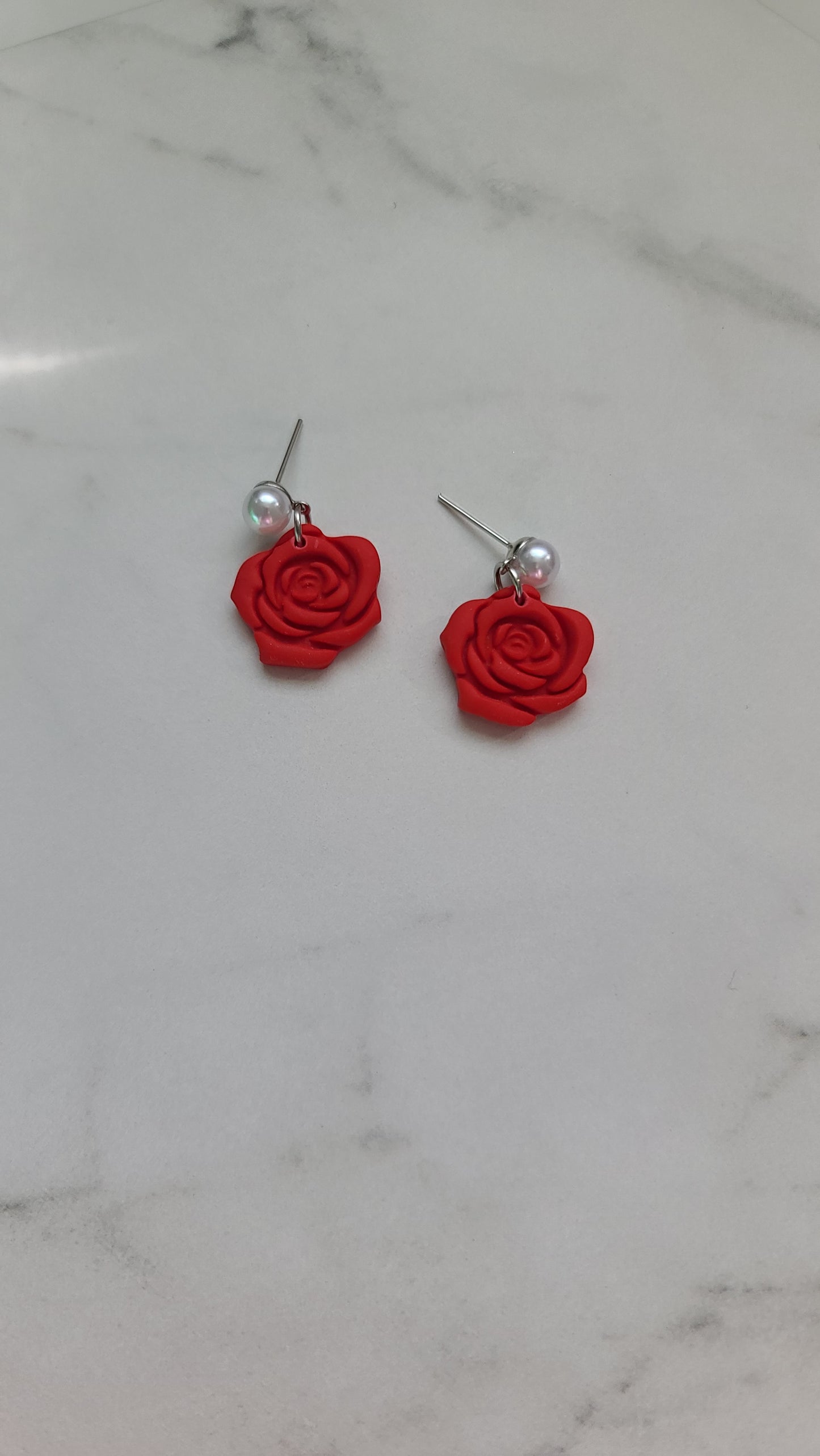 Pearl and red Rose mini dangle earrings
