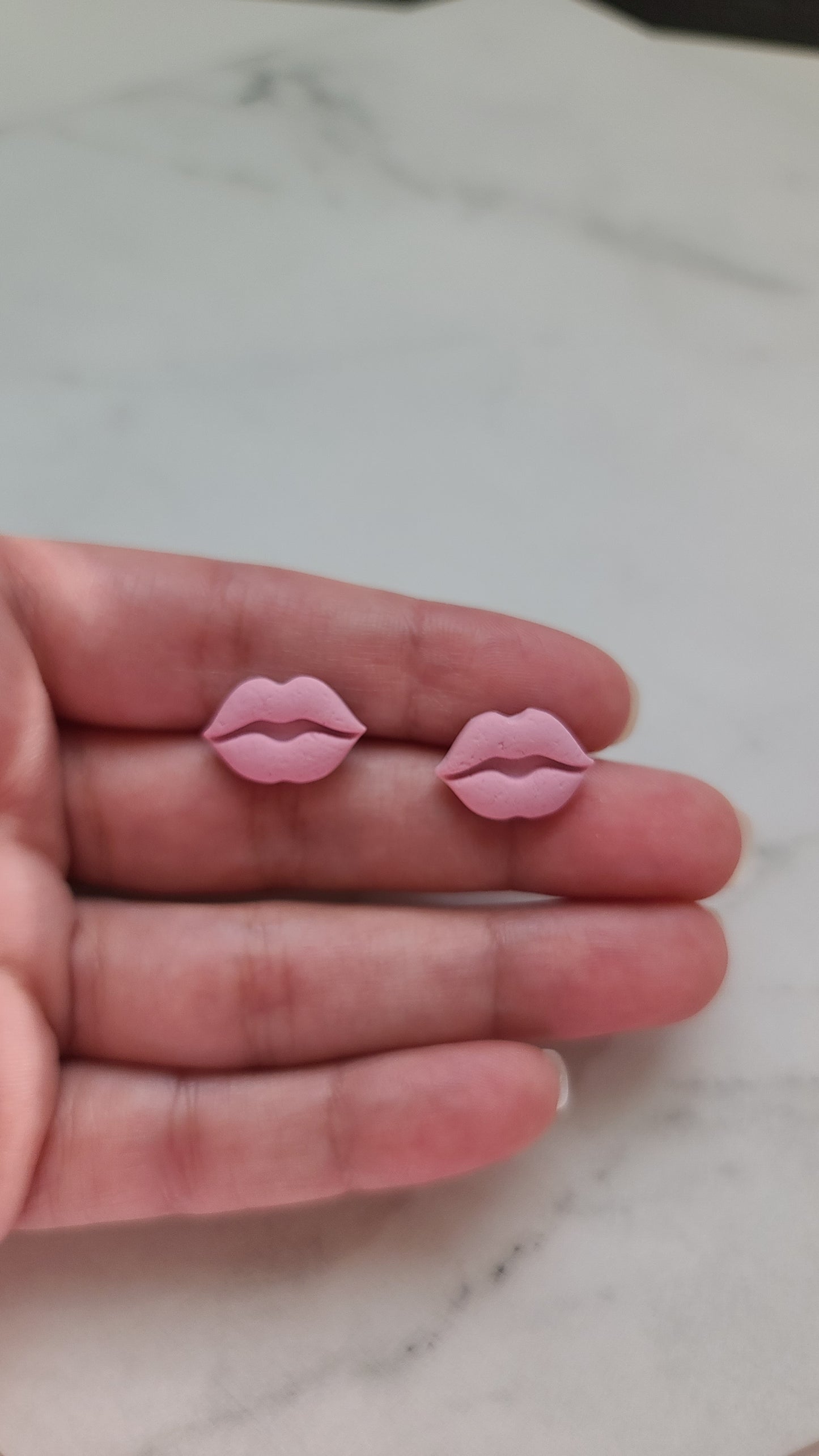 Lips studs earrings