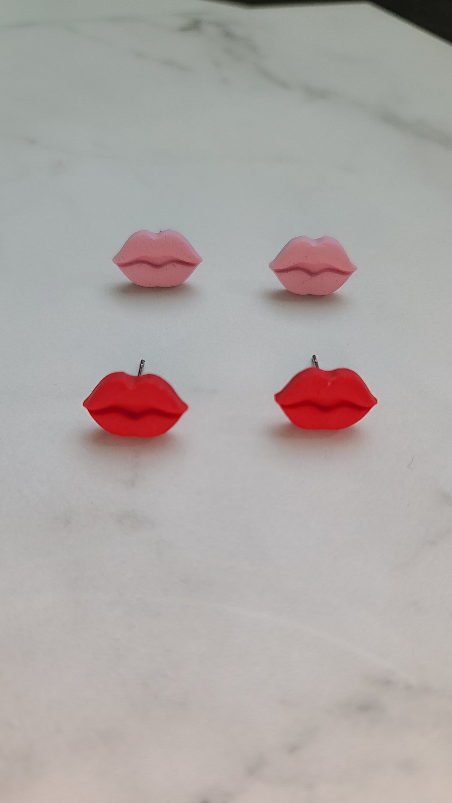 Lips studs earrings