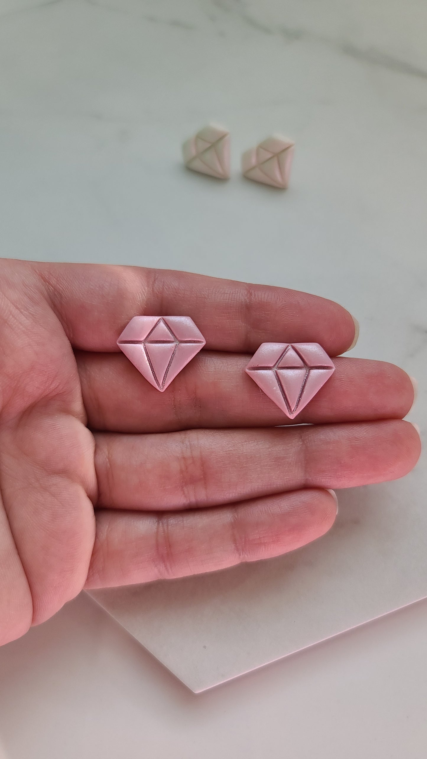 Shimmery diamond shaped Studs earrings