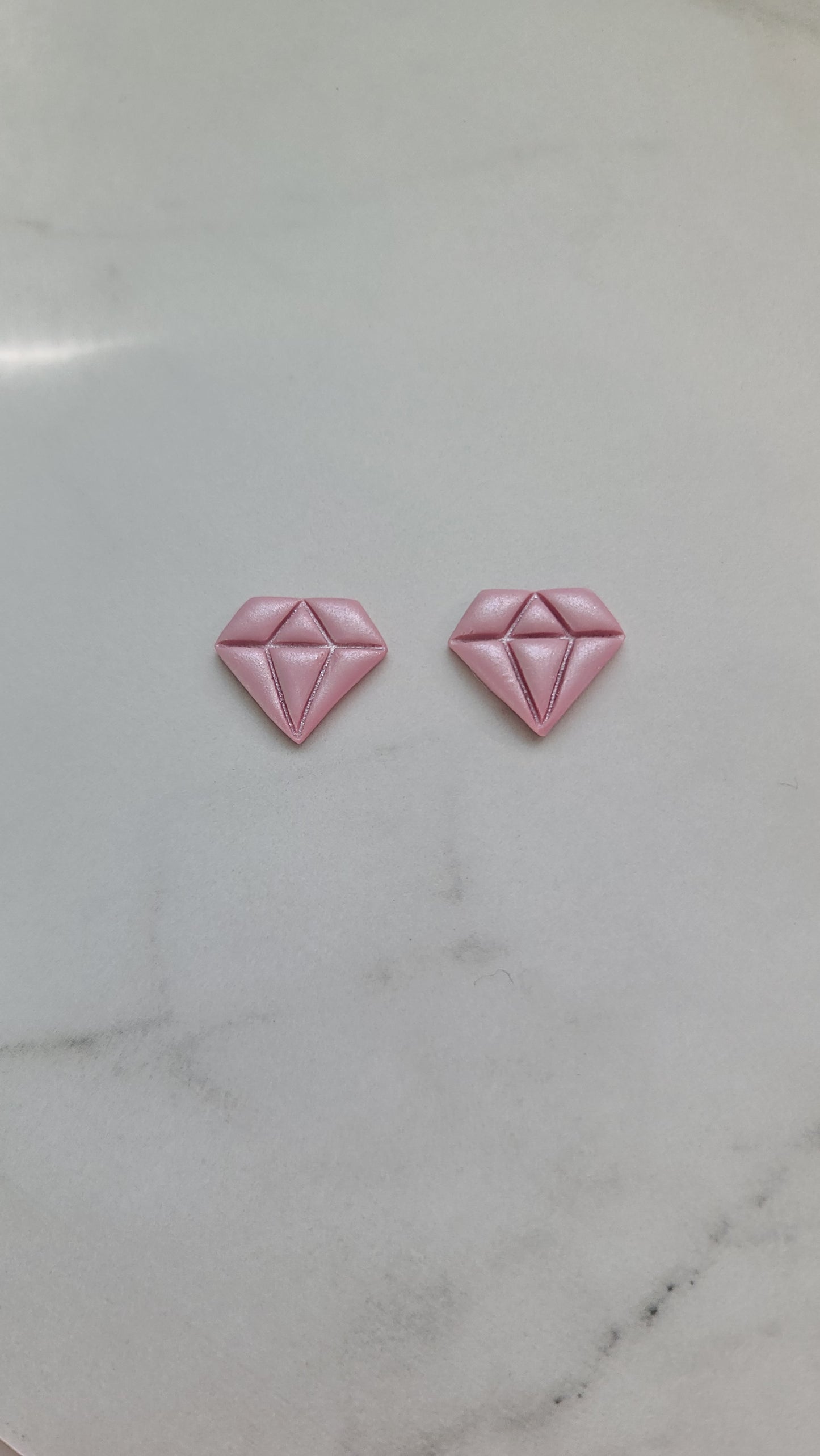 Shimmery diamond shaped Studs earrings