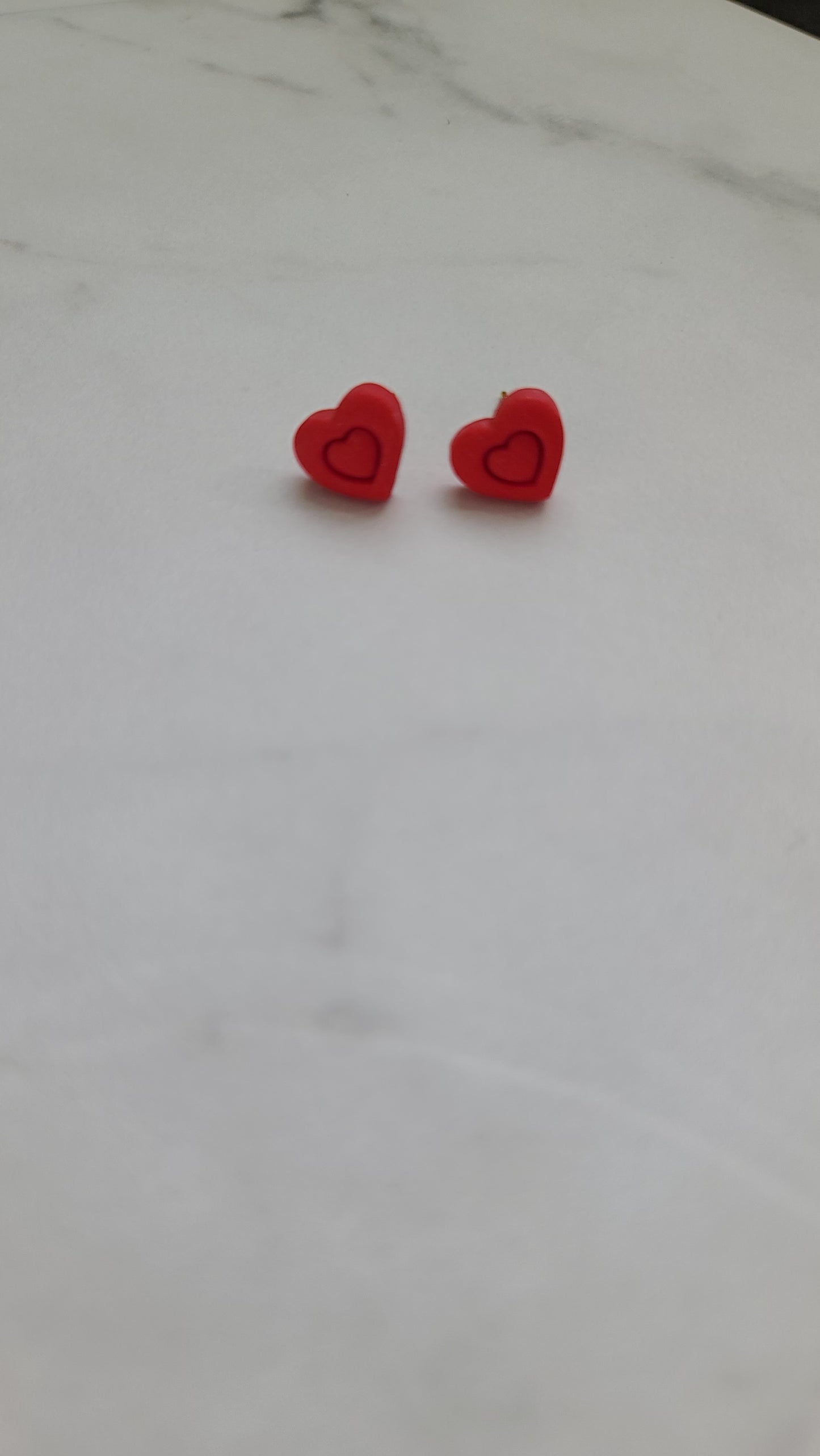 Mini heart studs earrings