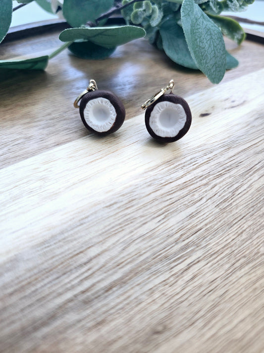 Coconut mini dangle earrings