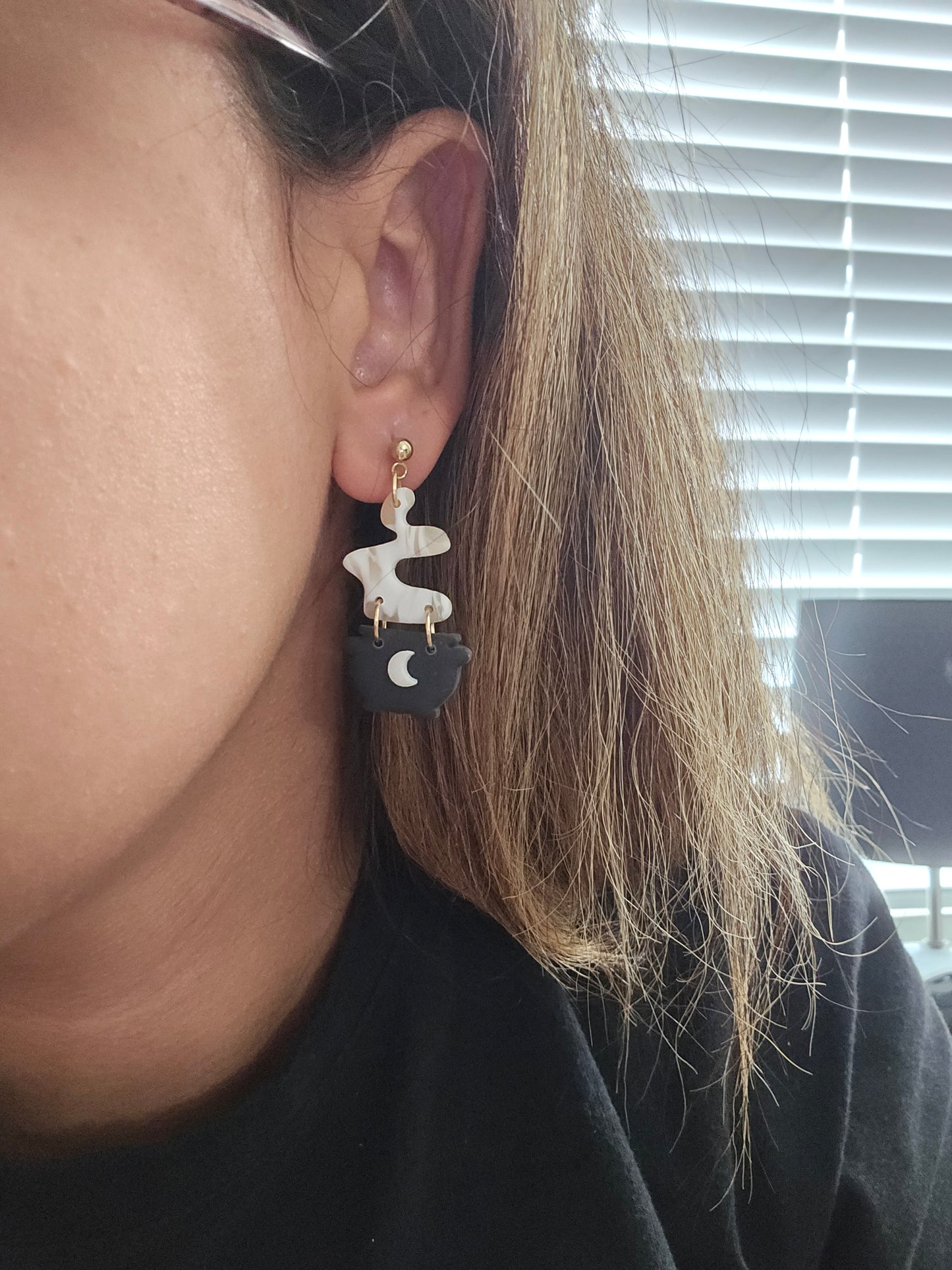 Witch Cauldron earrings