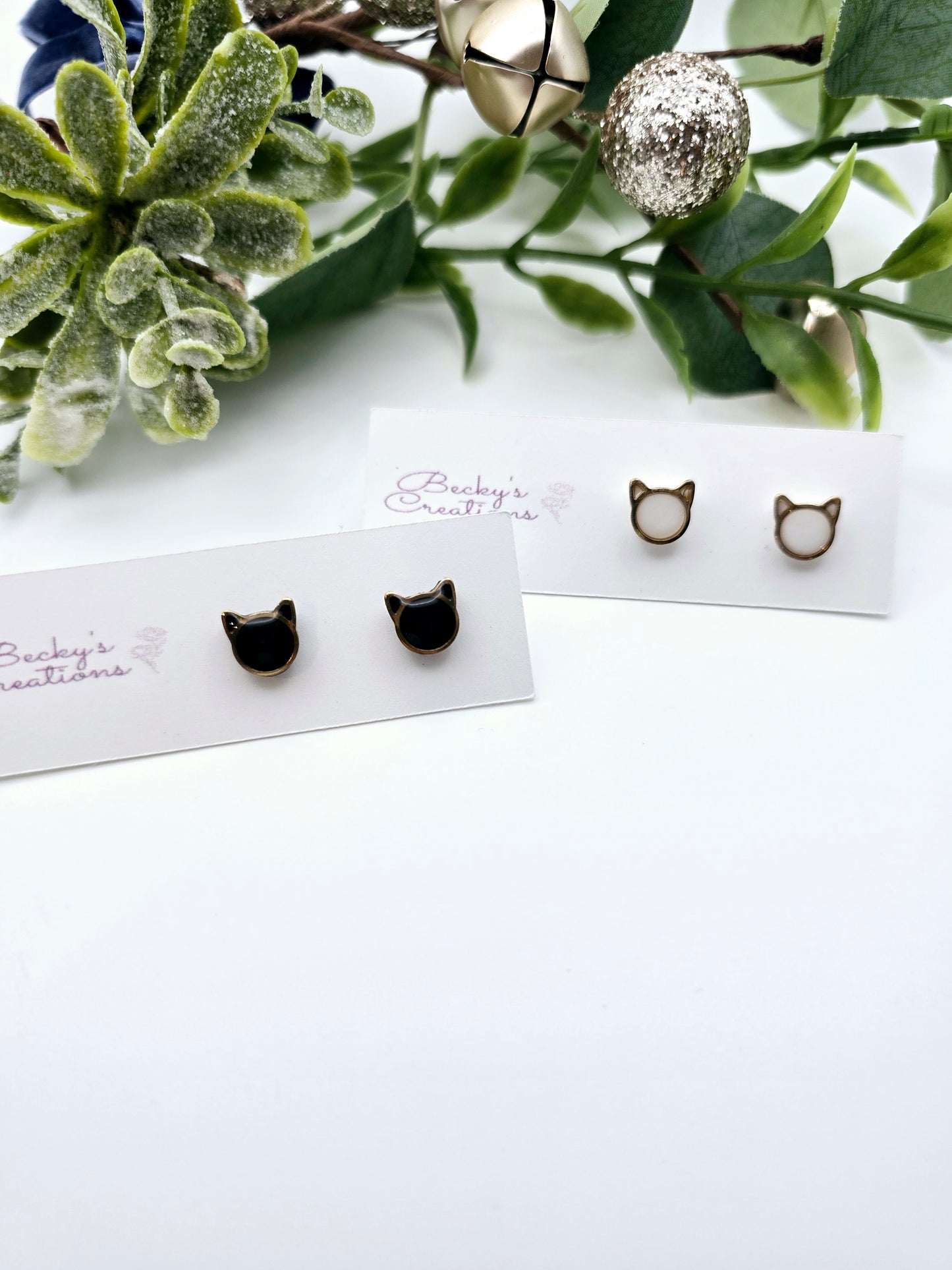 Gold/silver trimmed mini Cat studs