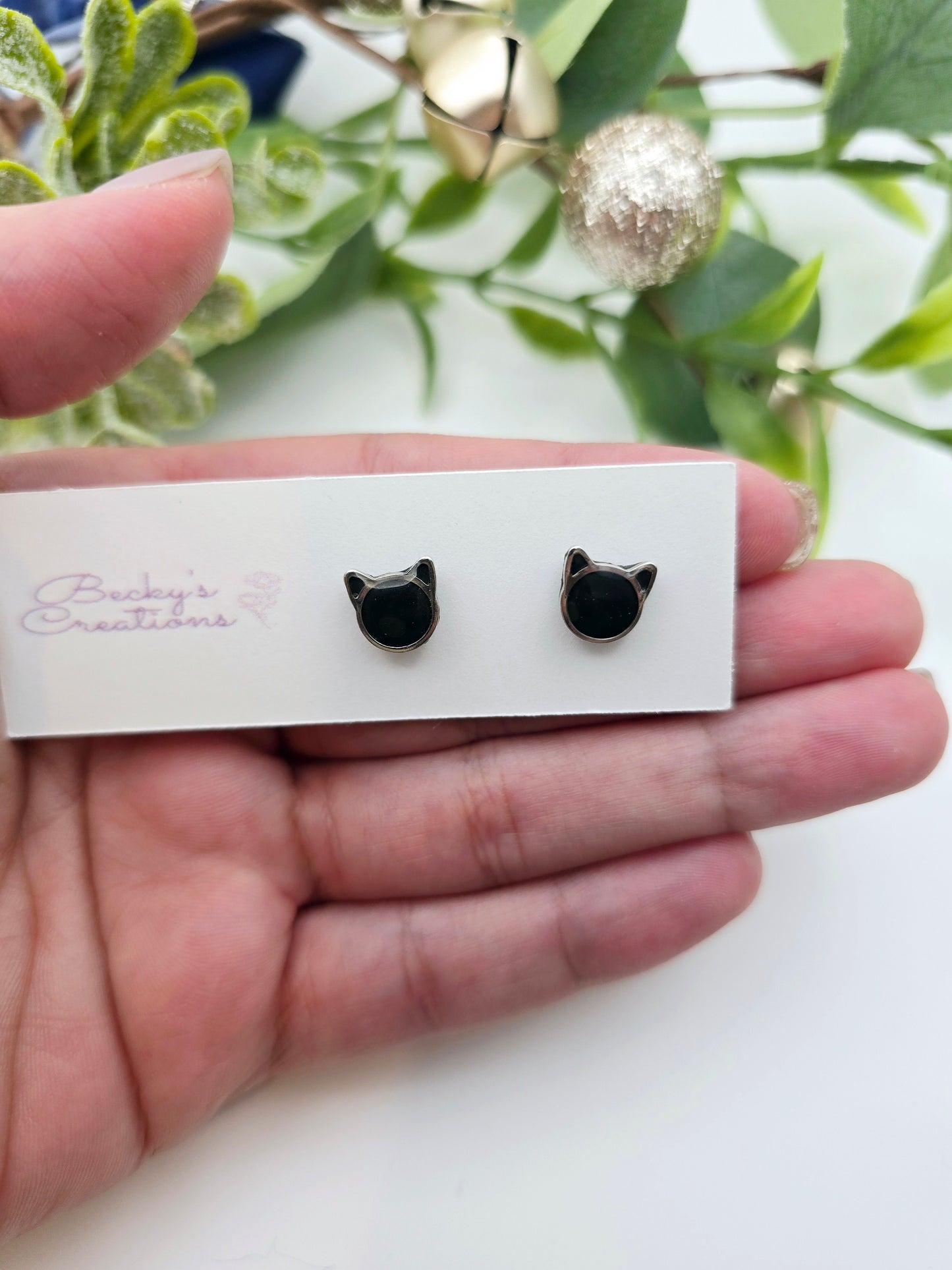 Gold/silver trimmed mini Cat studs