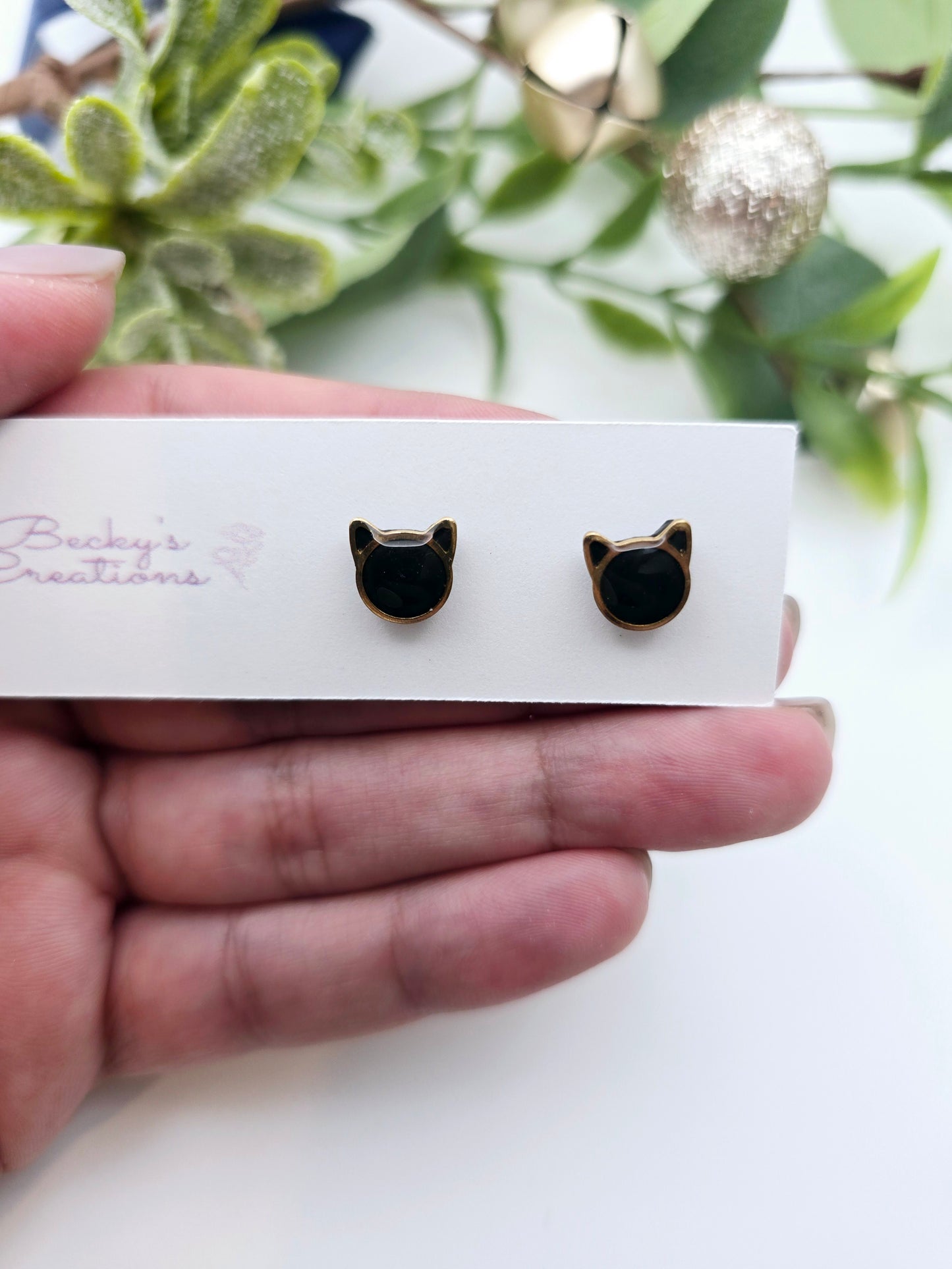 Gold/silver trimmed mini Cat studs